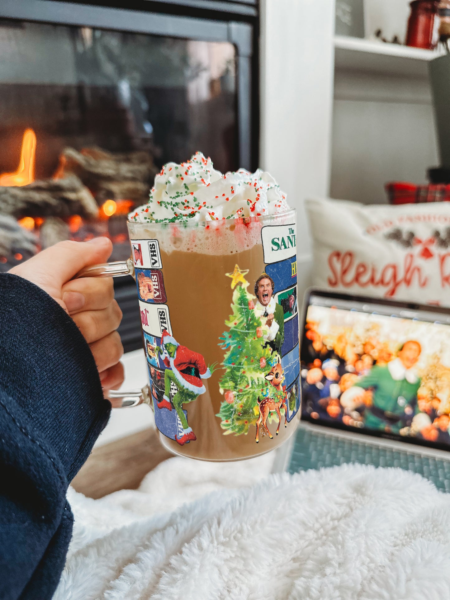 Christmas Movies 17oz Clear Glass Mug With Lid and Straw