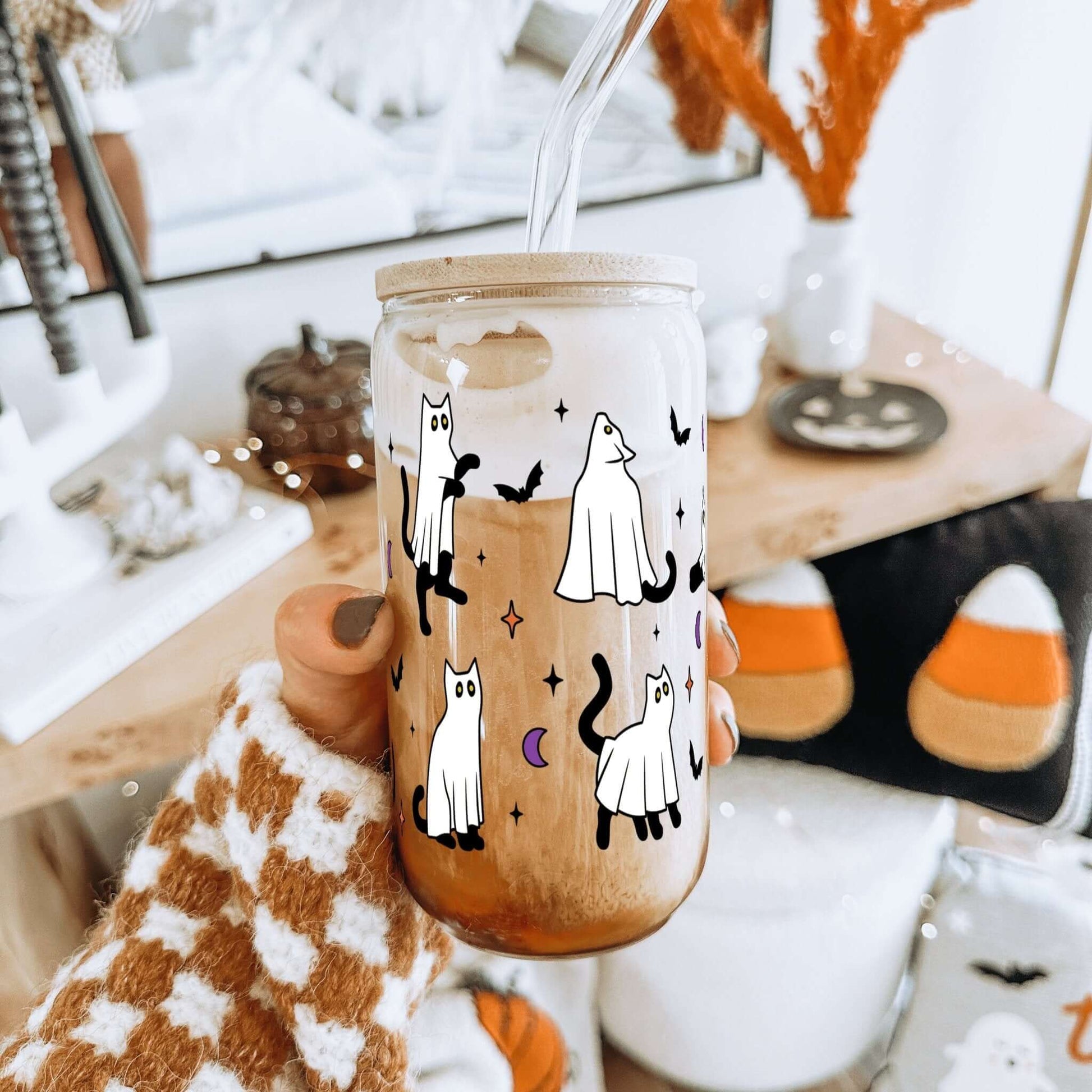 Ghost Black Cats Glass Can with Lid and Straw from Sip Sip Hooray – Tumblers