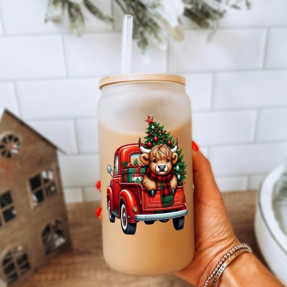 Christmas Highland Cow Cup With Lid and Straw