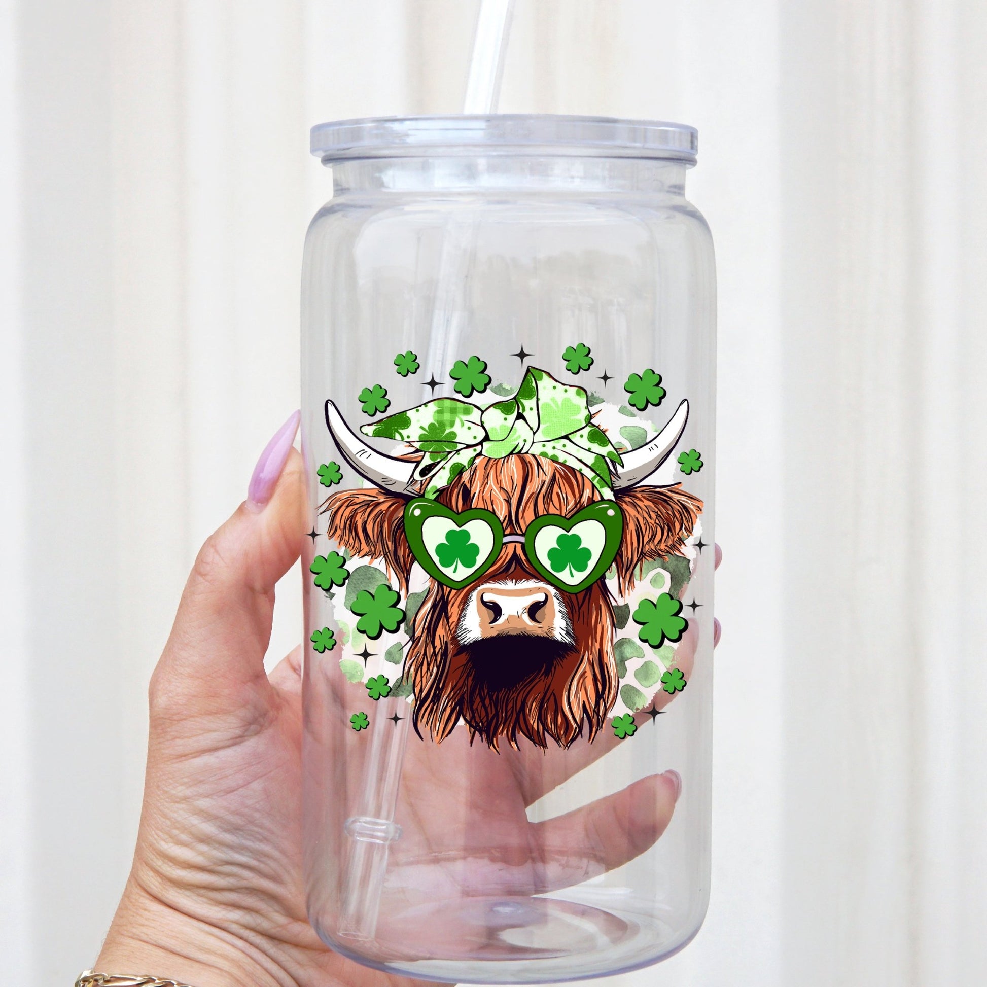 St Patrick's Day Highland Cow Cup With Lid and Straw - Sip Sip Hooray