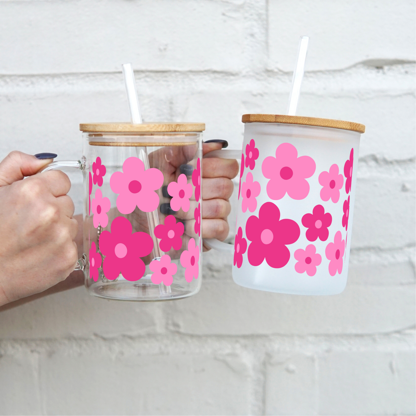 Pink Daisy Glass Mug With Lid and Straw