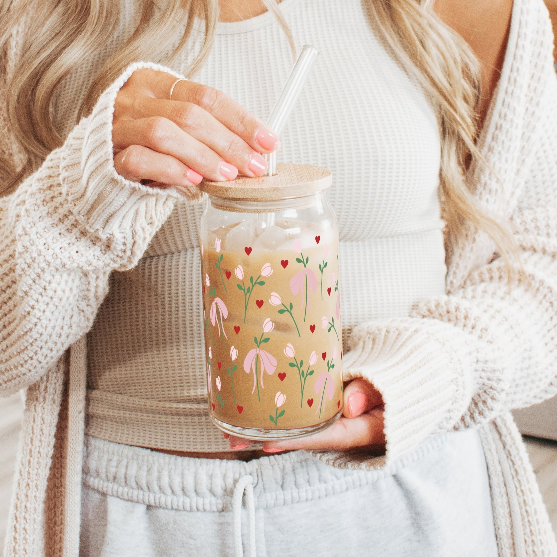Tulips and Bows Cup With Lid and Straw - Sip Sip Hooray