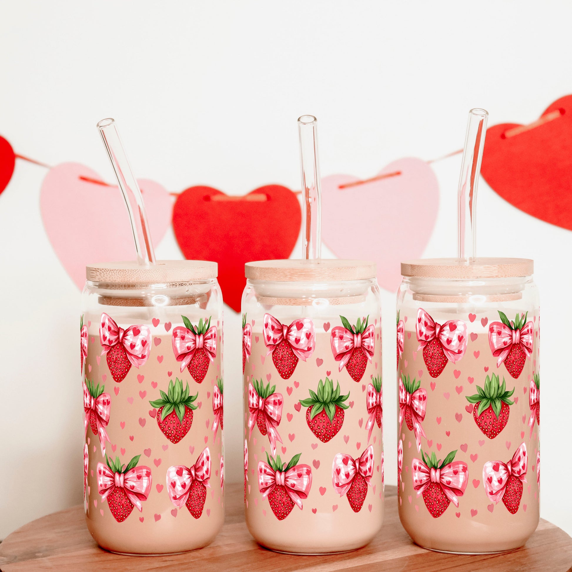Valentine's Day Strawberry Bows Can Cup With Lid and Straw - Sip Sip Hooray